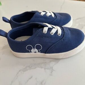 Disney/ OLD NAVY MICKEY MOUSE SNEAKERS NWT